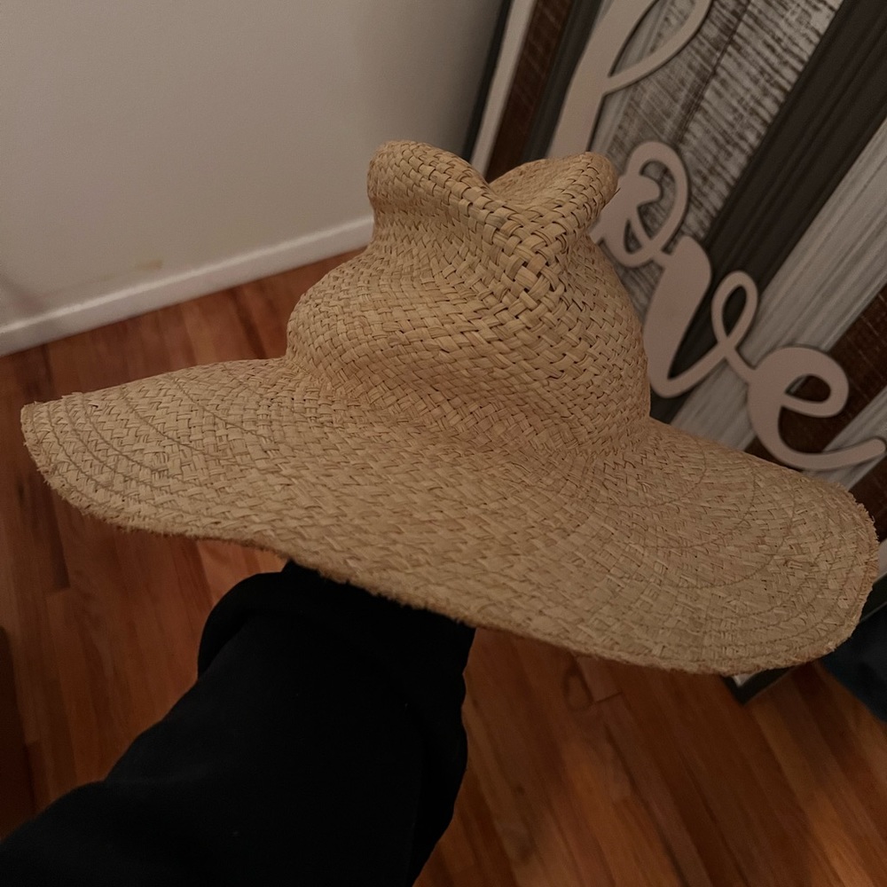 Lolas commando hat